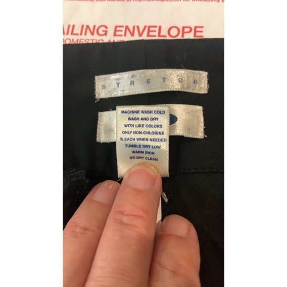 Old Navy Stretch Capris womens size 4 black - Picture 9 of 9